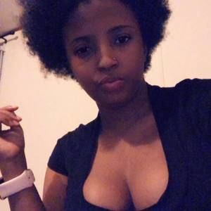 Meet your Posher, Tina